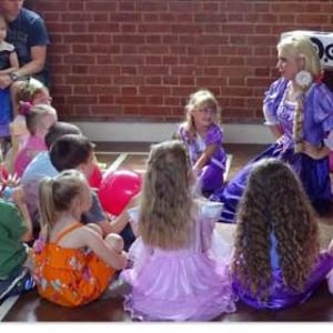 Rapunzel holding focus!