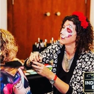 Halloween face painter