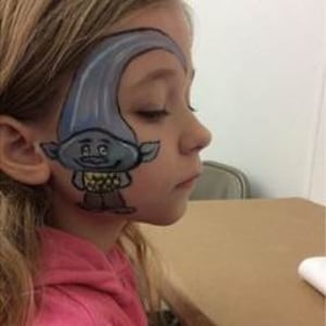 Face paint Trolls Branch