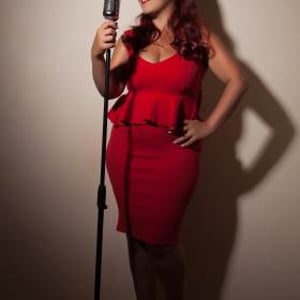 Holly jayne pic small 1