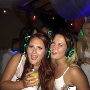 BwcxAG2IgAAlIF2.jpg-large