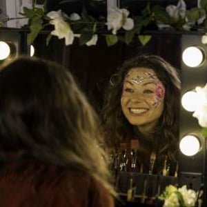 Nevchambers hen bride roses mirror glitter