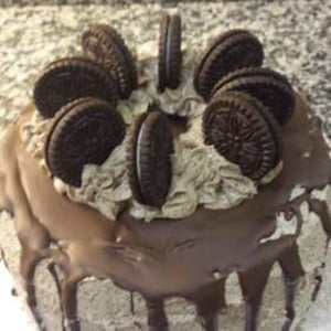 oreo drip cake