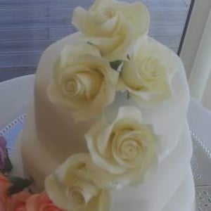 Beautiful handcrafted sugar lemon roses.