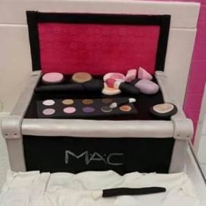 received_10154985197458957-1