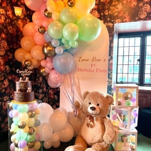 Teddy bear balloon setup
