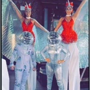 Disco ball head performers 