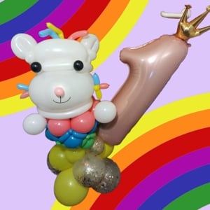 Gabby's dollhouse, kitty cupcake centre piece 