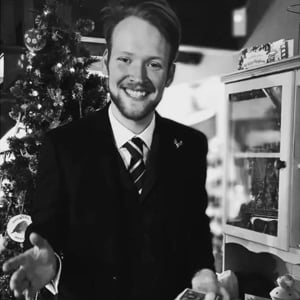 Christmas Close Up Magic