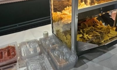 Unlimited Nachos & toppings