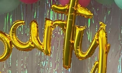 Pop Bang Party In A Van