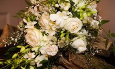 Melanie Searby Flower Design