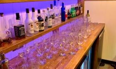 The Horse & Jockey Mobile Bar