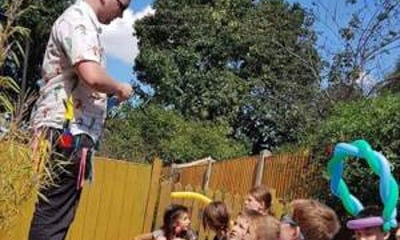 Mr Twists the Balloon Twister