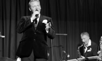 Jonny Gray Swing Singer