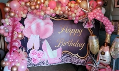 Balloons on roman bank