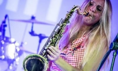 suzie sax
