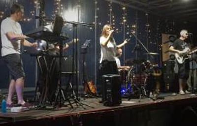 Picnic in the Paddock