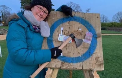 Axe-Throwing-Lady