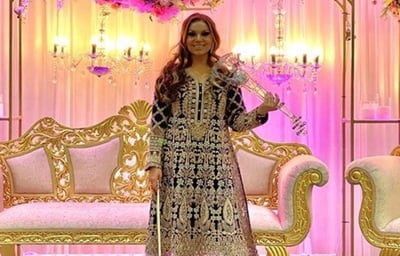 Female Electric Bollywood Violinist - STV9