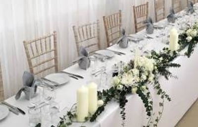 Classic crockery, Verdi cutlery, Reserva glasses 2