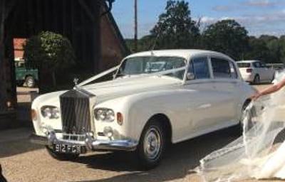 LWB Silver Cloud Rolls Royce wedding car