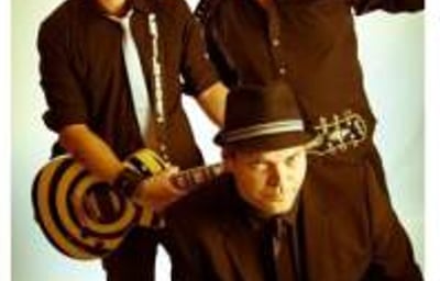 Pretty Vegas - North West Function and Wedding Band