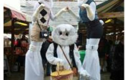 Stilt Walkers & Walkabout Characters