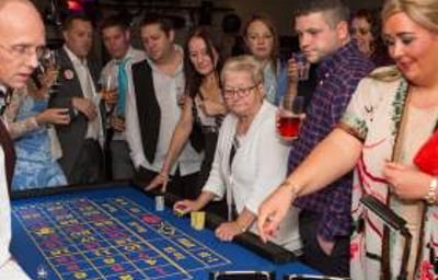 12637315_10153977442172566_978410265_o (1)