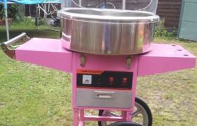 New addition for 2018 Candyfloss cart