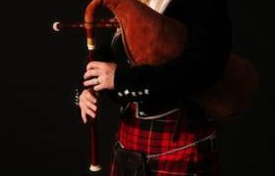 Bagpiper