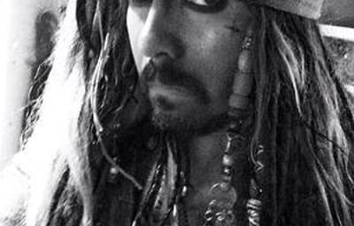 Even pirates take selfies