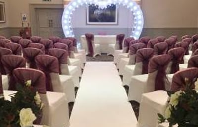 Wedding ceremony decor in Hertfordshire, Bedfordshire, Essex & surrounding areas. Perfect for weddings, birthdays & corporate events