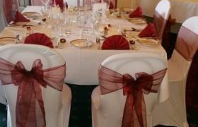 Chair cover & sash hire in Hertfordshire, Bedfordshire, Essex & surrounding areas. Perfect for weddings, birthdays & corporate events