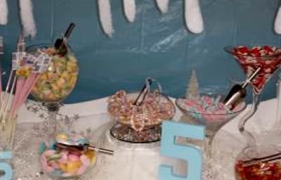 Frozen themed Candy Cart hire in Hertfordshire, Bedfordshire, Essex & surrounding areas. 