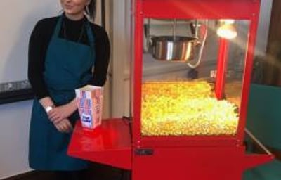 Popcorn machine hire in Hertfordshire, Bedfordshire, Essex & surrounding areas. Perfect for weddings, birthdays & corporate events