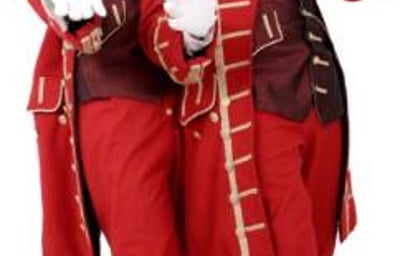 The Royal Footmen - Hilarious Meet and Greet Walkabout