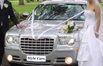 Style Wedding Cars, Limo, Wedding Car, Baby Bentley Wedding Car with Bride