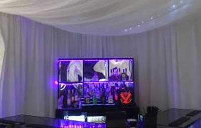 Black mirrored led bar Devoted Deluxe