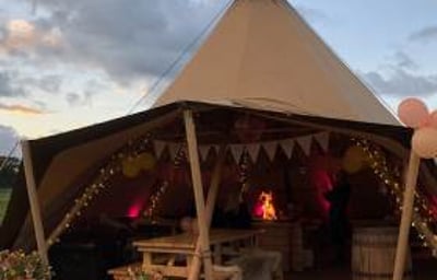 Kung Tipi + Fairy Lights + coloured lighting kit