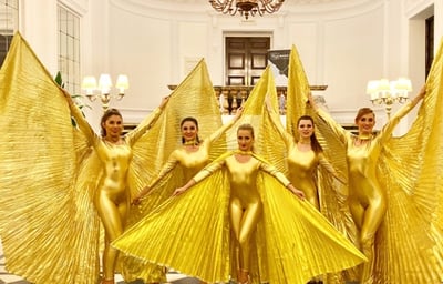 Star Dancers UK Showgirls Gold Theme