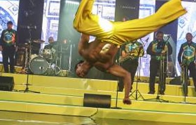 Tropicalia Capoeira Show