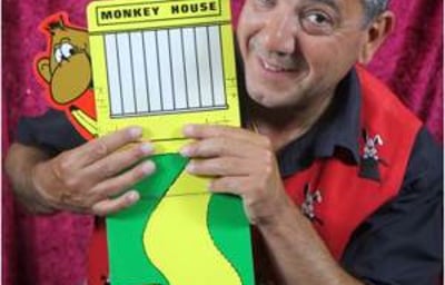 Voted One Of The UK's Favourite Entertainers Surrey Magician Theo-001