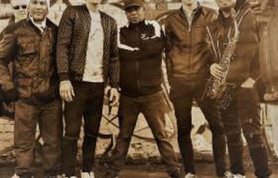 J2B Outdoor 1_3283 Zeke