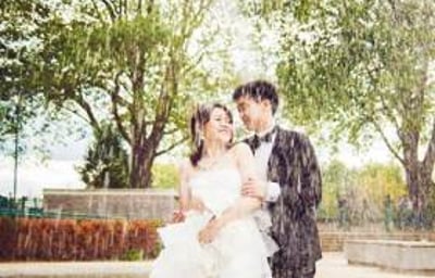 Pre-wedding day shoot in Putney Bishops Park London. Engagement and wedding photography, videography, make up hair service