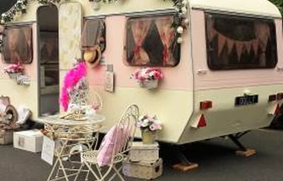 Dolly the Vintage Caravan Photo Booth