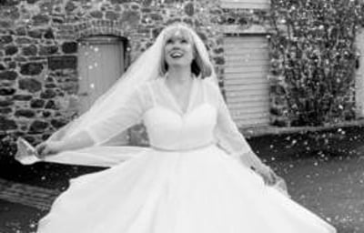 Wedding snow with Bride