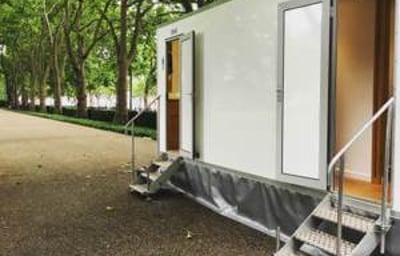 Luxury 3plus1 - Ladies toilets (4)