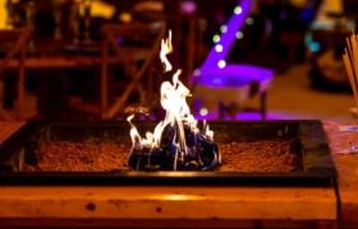 Fire-pit_marshmallows