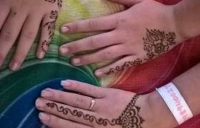 Friends designs at a teen summer event